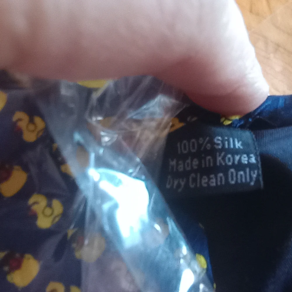 Derby Duckwear 100% Silk Graphic Print Tie New